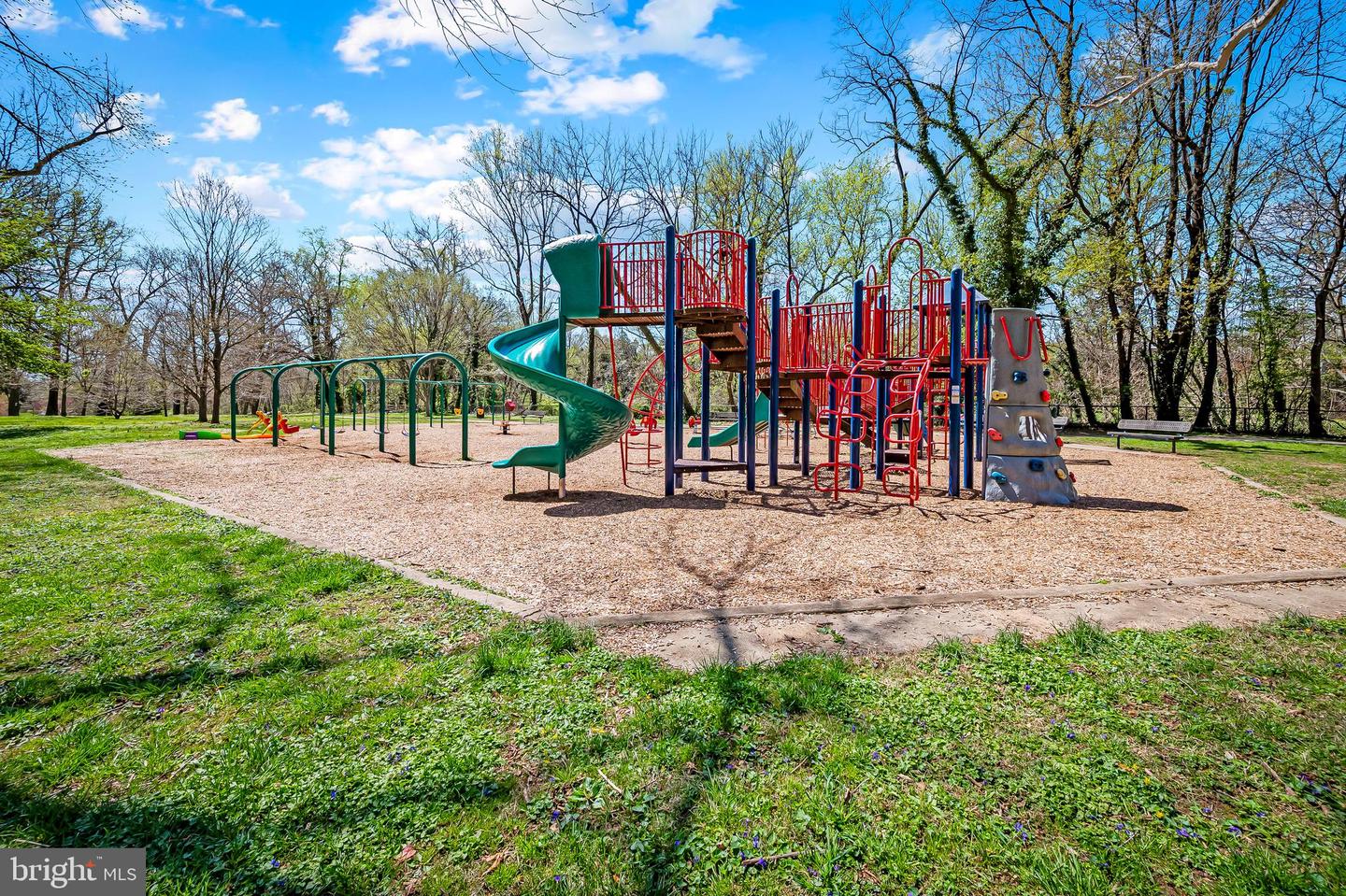 104 Overhill Rd