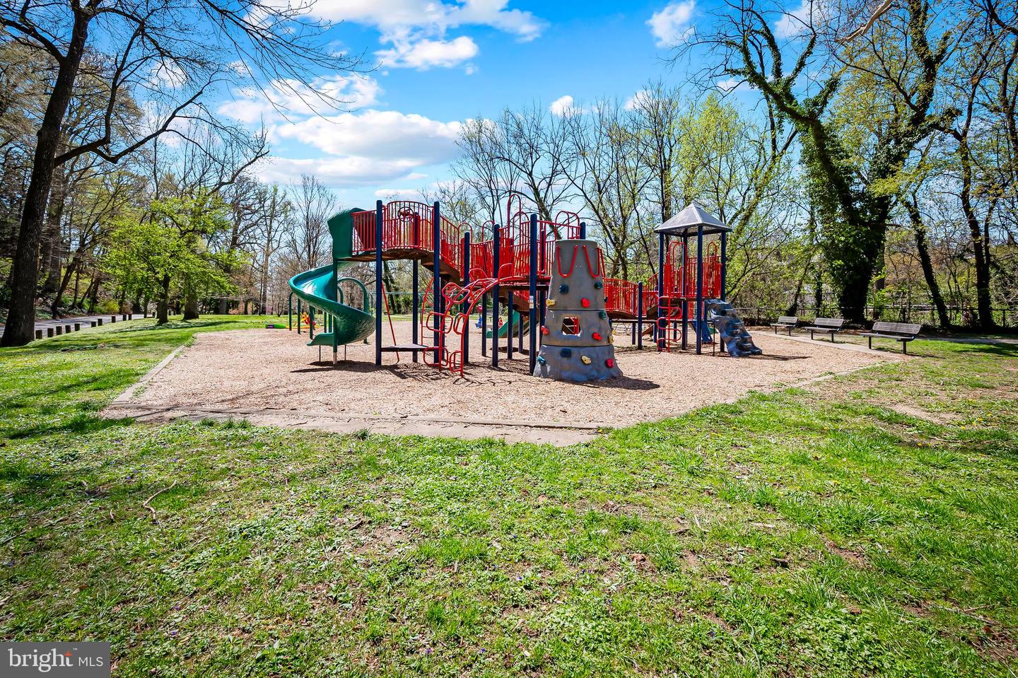 104 Overhill Rd