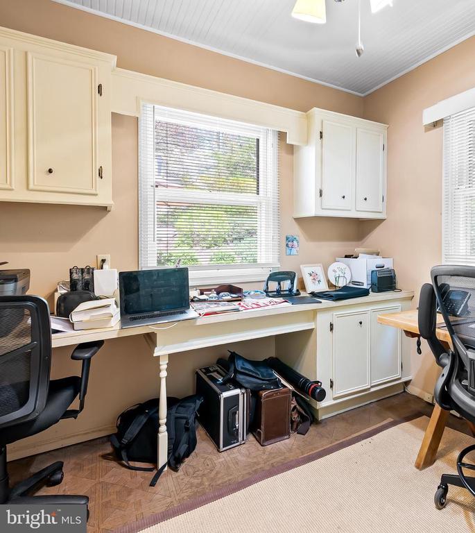 104 Overhill Rd