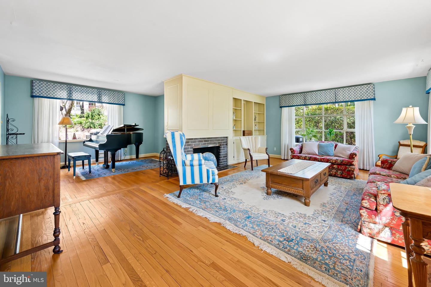 104 Overhill Rd