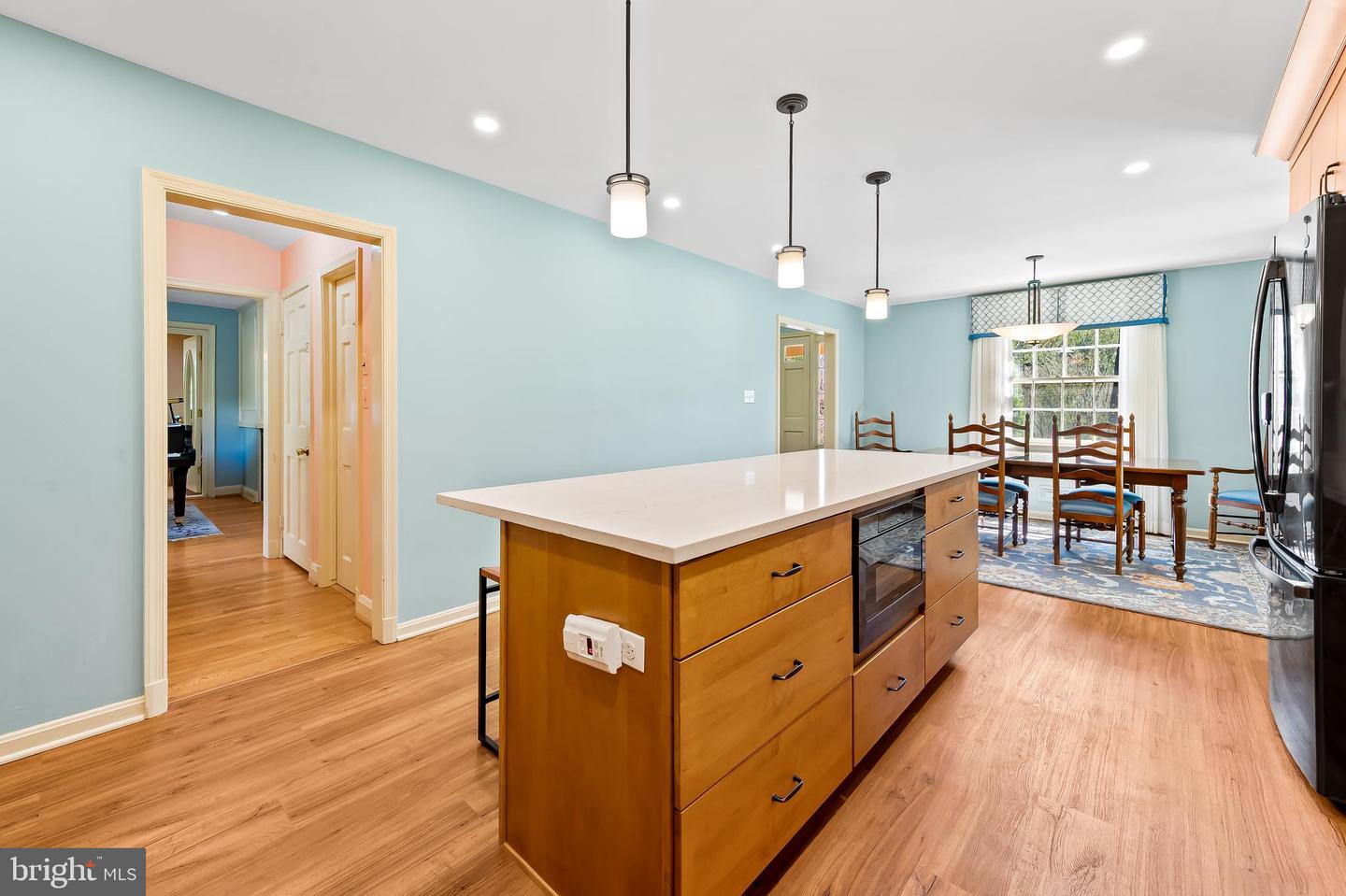 104 Overhill Rd