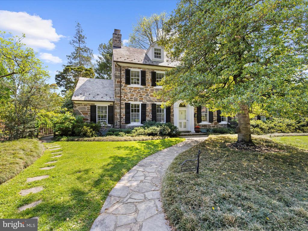 117 Taplow Rd
