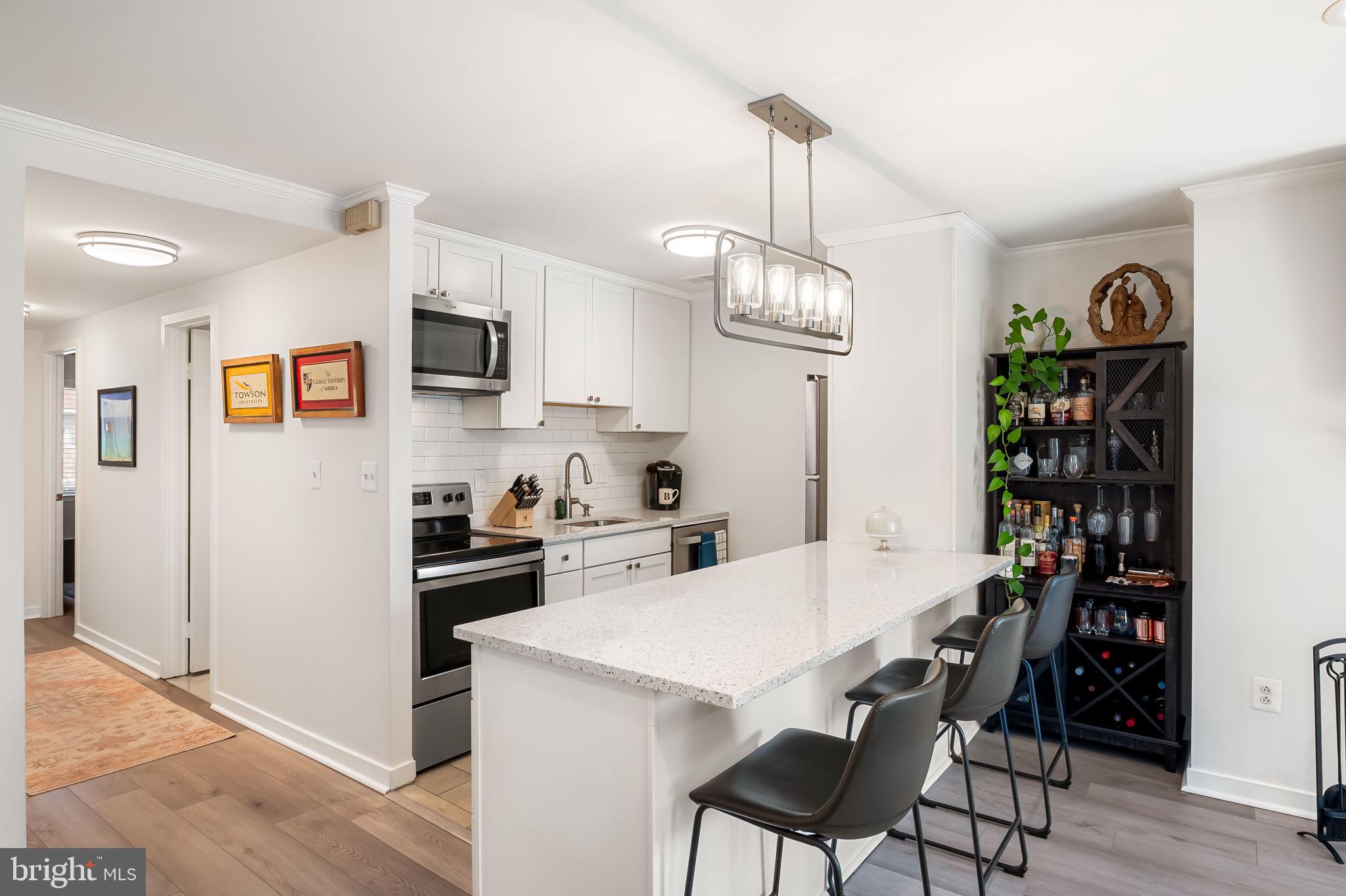 120 W Barre St #R 042