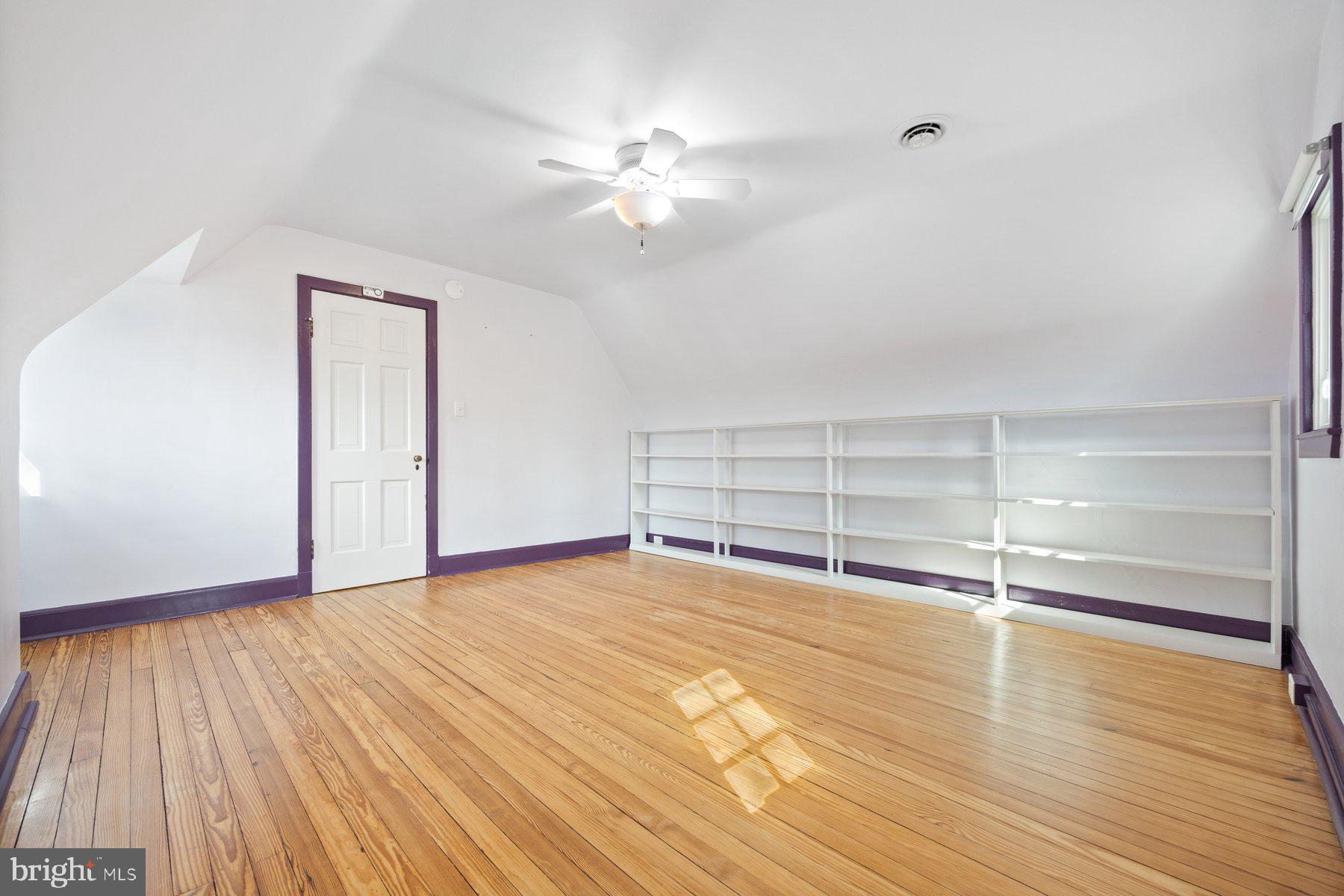 402 Woodlawn Rd
