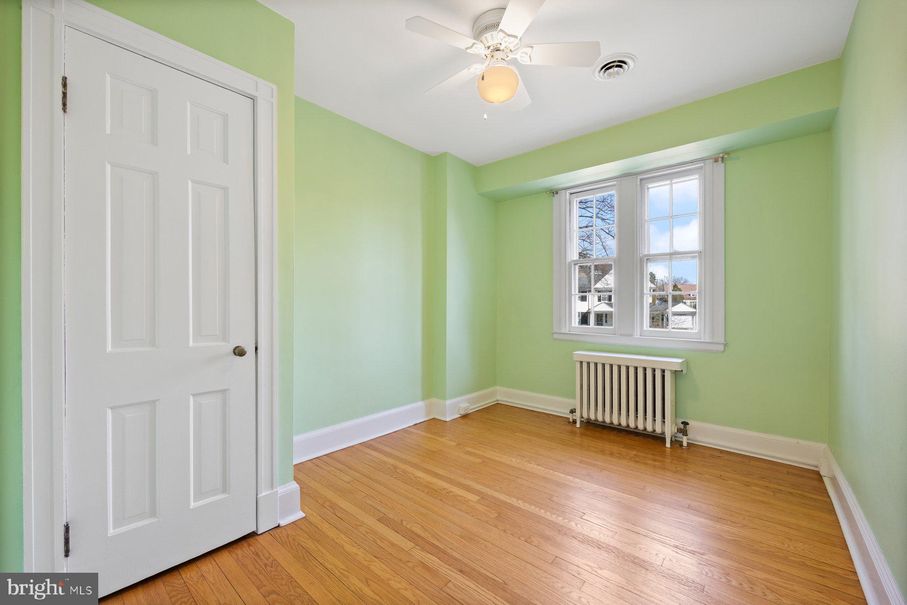 402 Woodlawn Rd