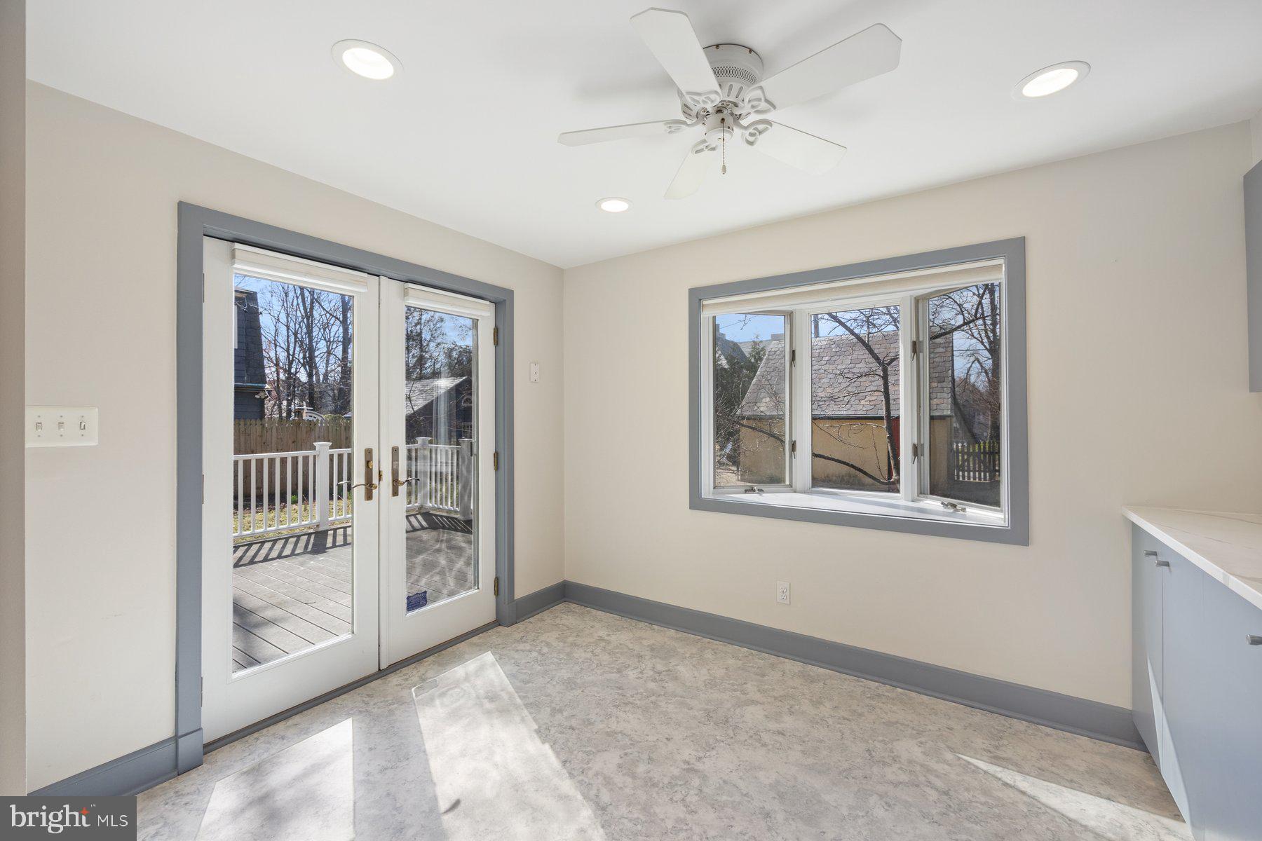 402 Woodlawn Rd