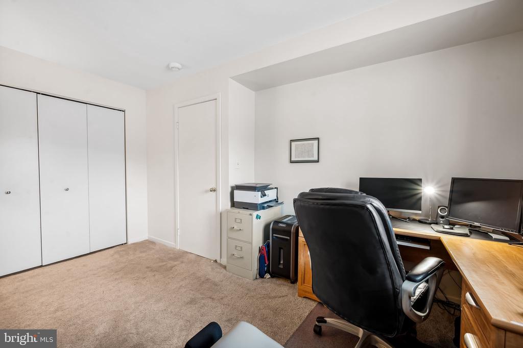 21 Andrew Pl #R107