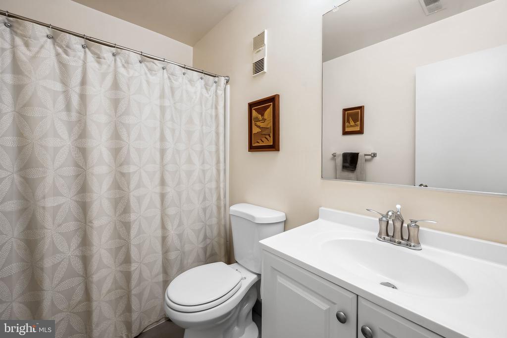 21 Andrew Pl #R107