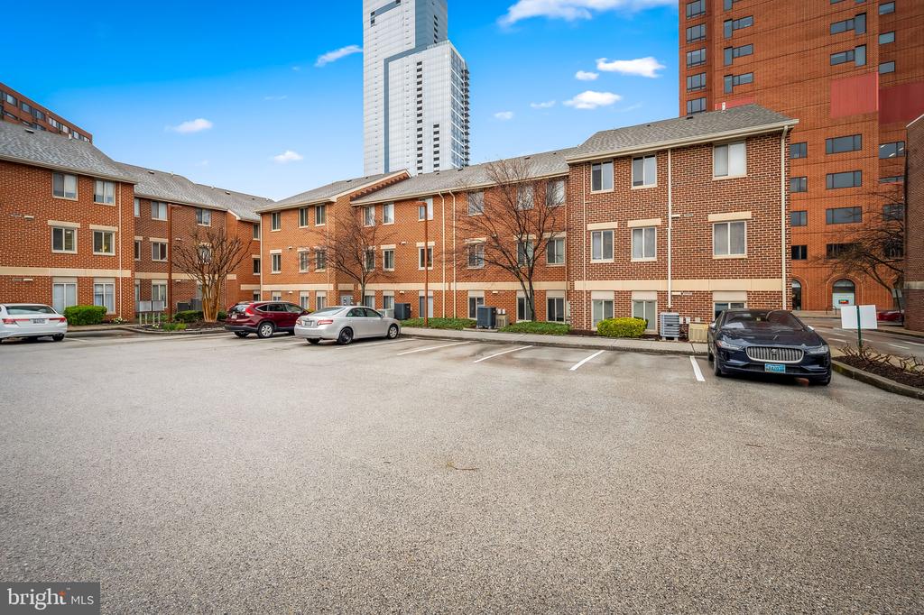 21 Andrew Pl #R107