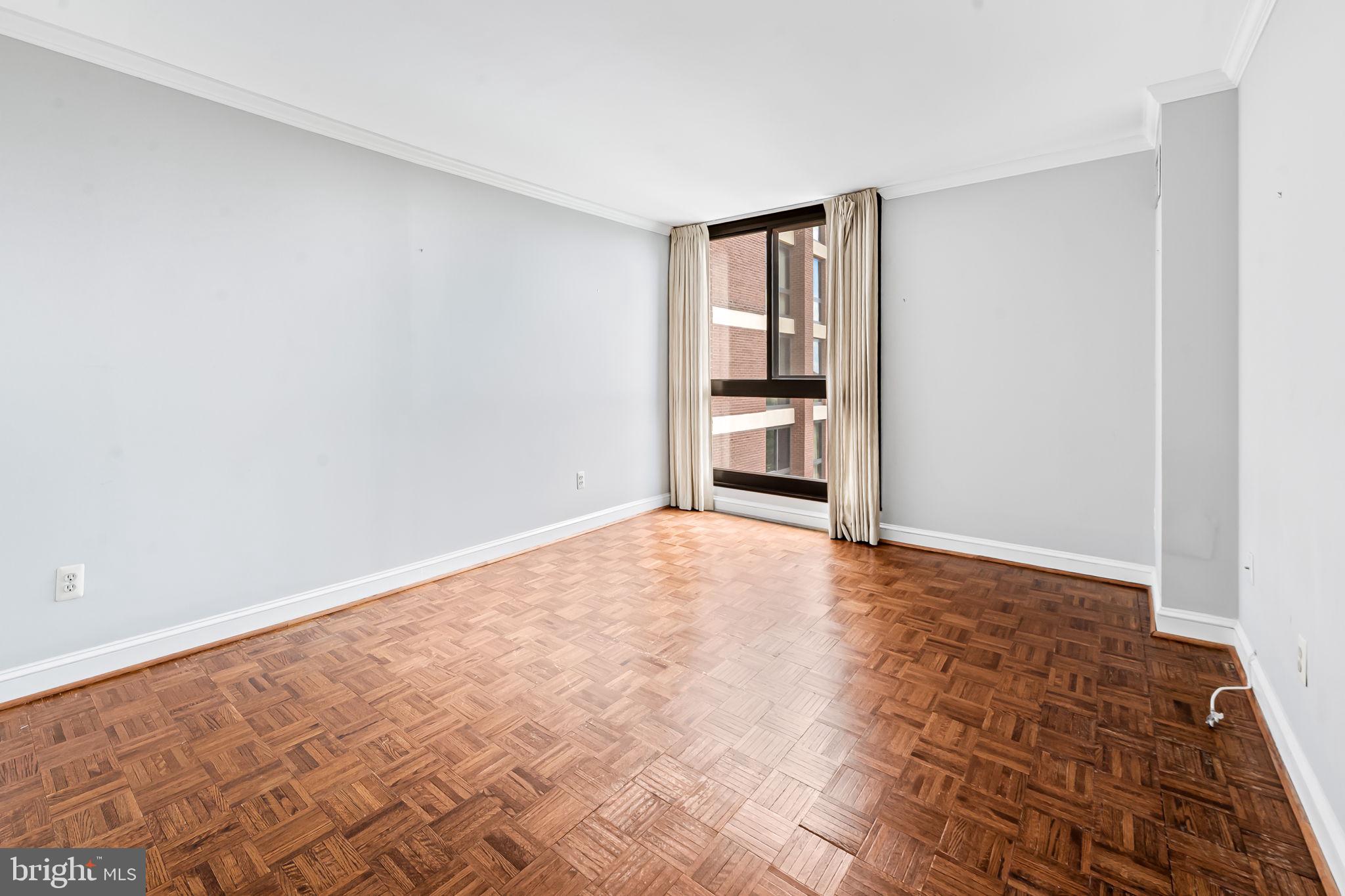 4100 N Charles St #903