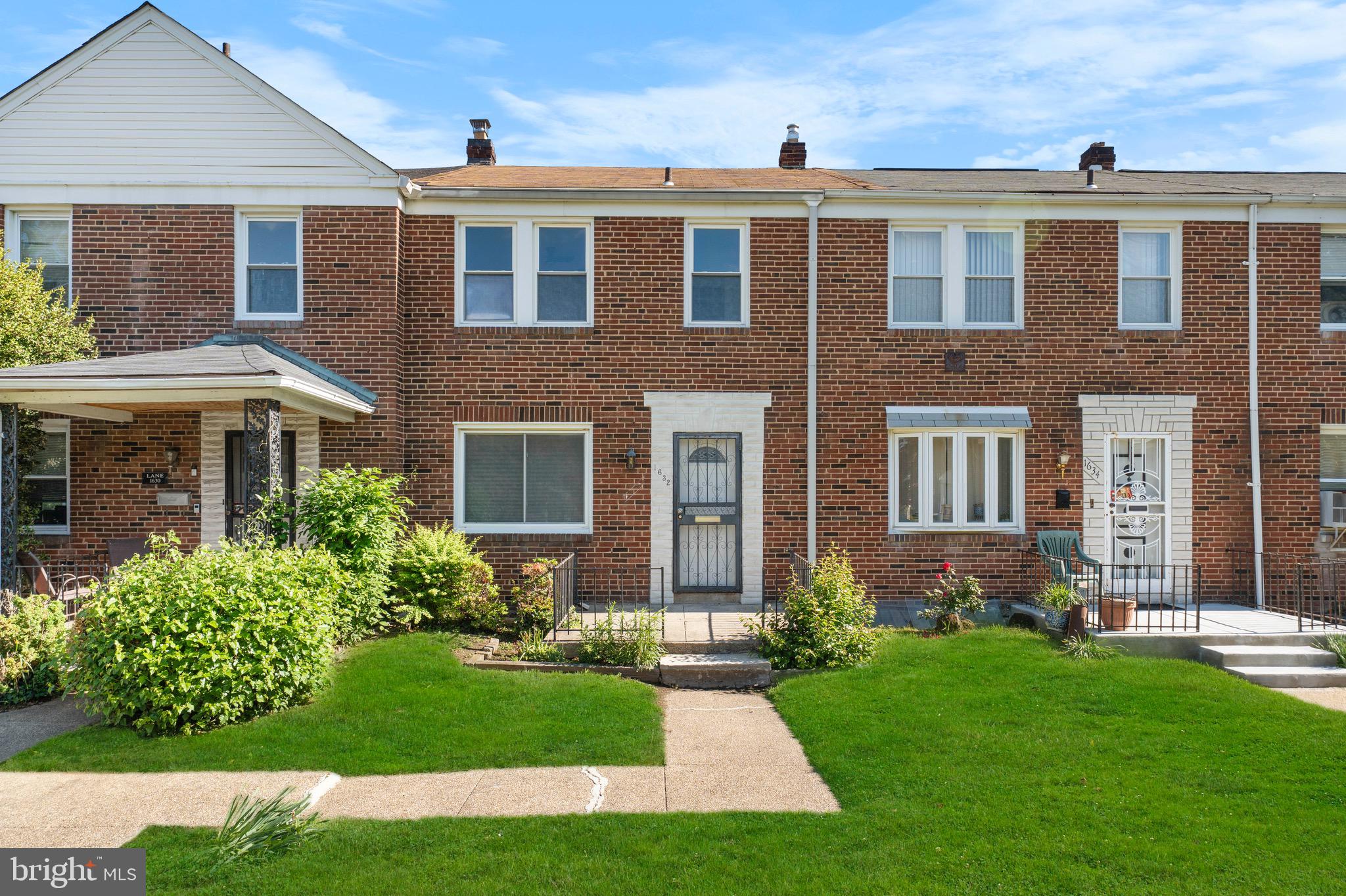 1632 Lochwood Rd