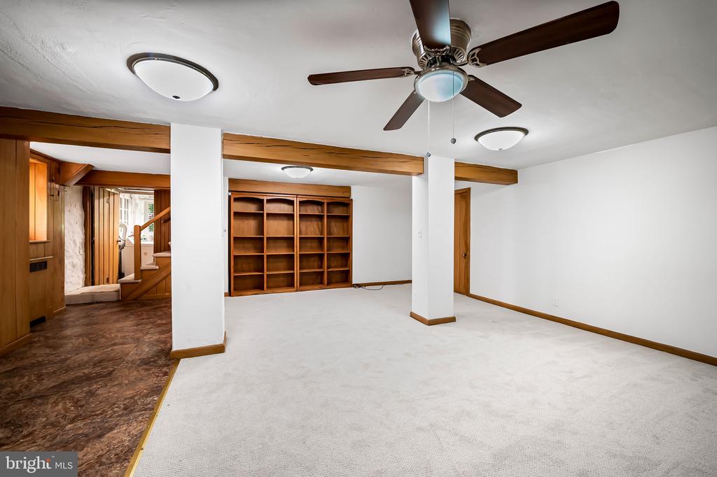 4312 Saint Paul St