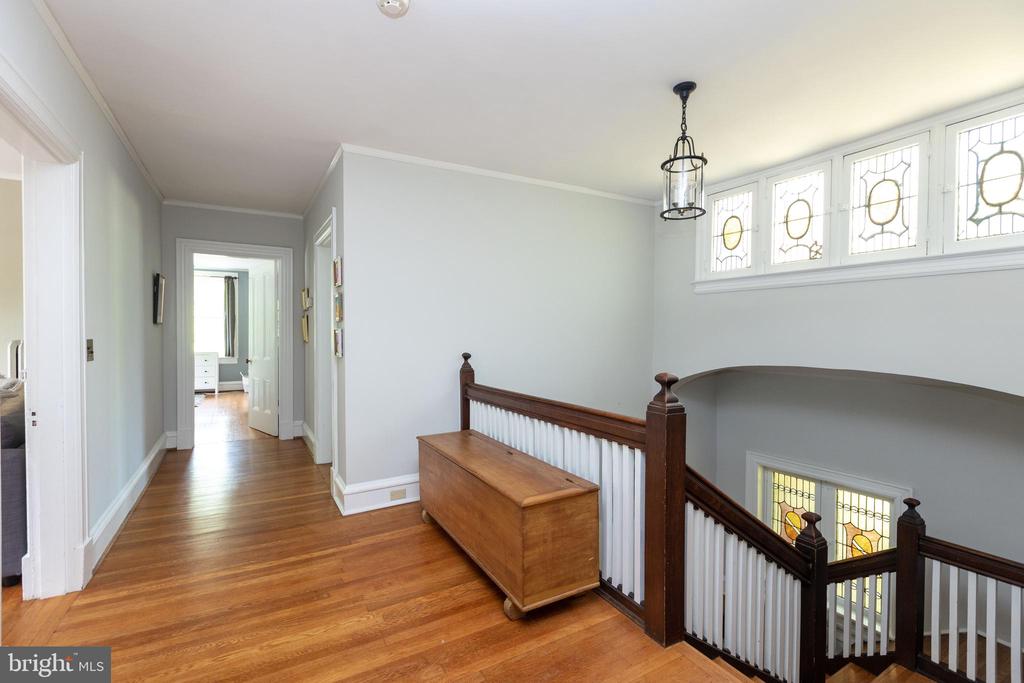 4711 Roland Ave