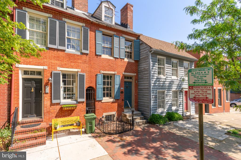 128 E Montgomery St