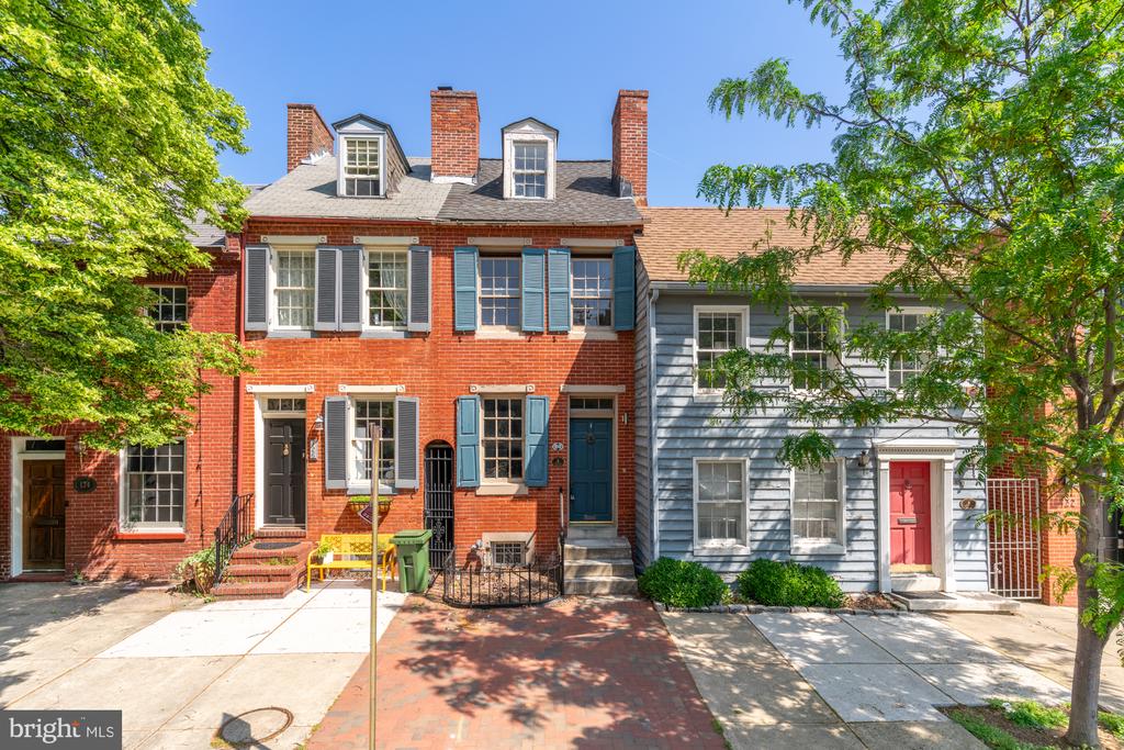 128 E Montgomery St