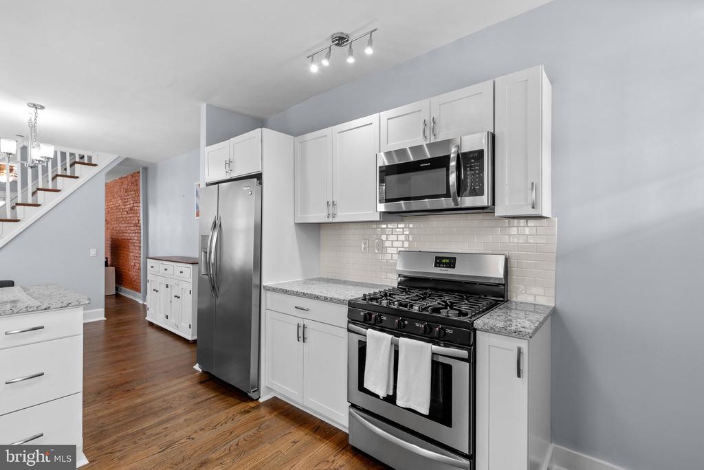 3101 Foster Ave