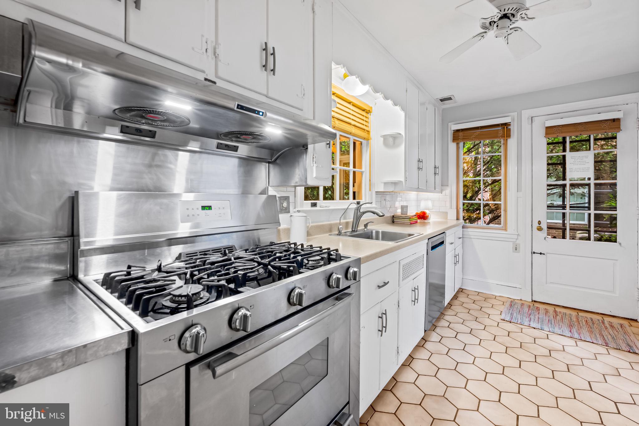 320 Tunbridge Rd
