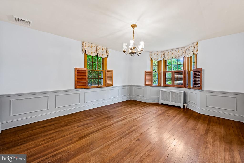 320 Tunbridge Rd