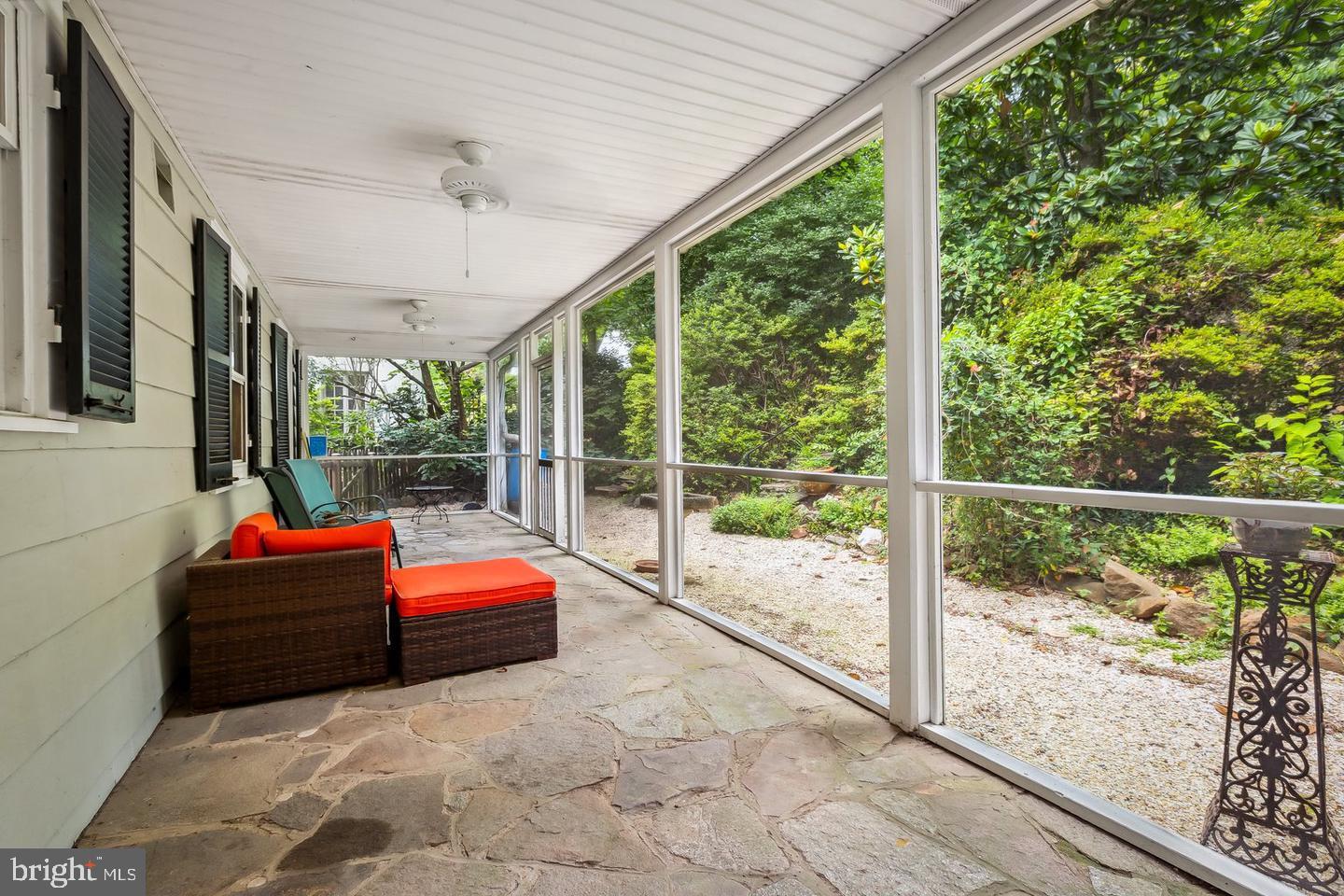 320 Tunbridge Rd