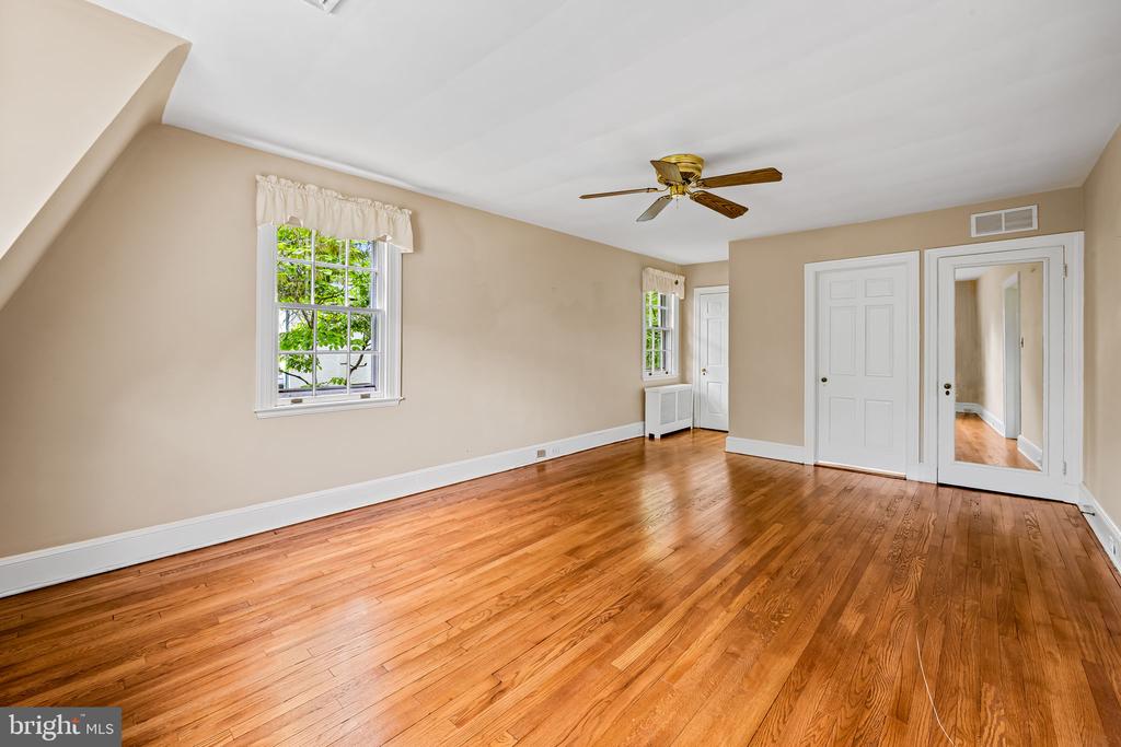 320 Tunbridge Rd