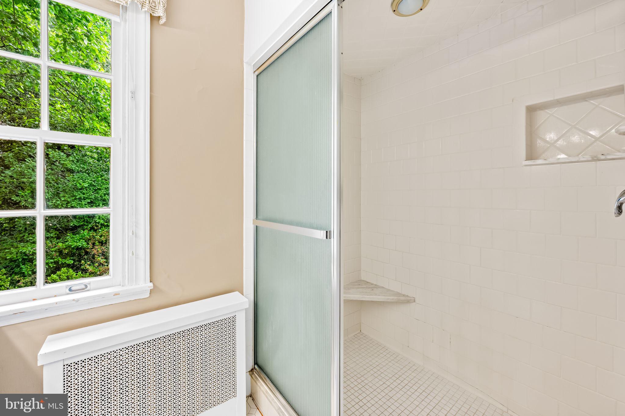 320 Tunbridge Rd