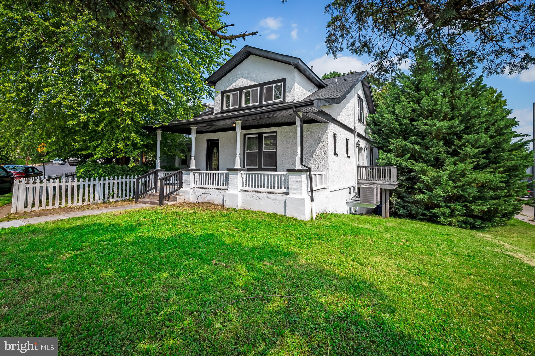 1402 W Old Cold Spring Ln