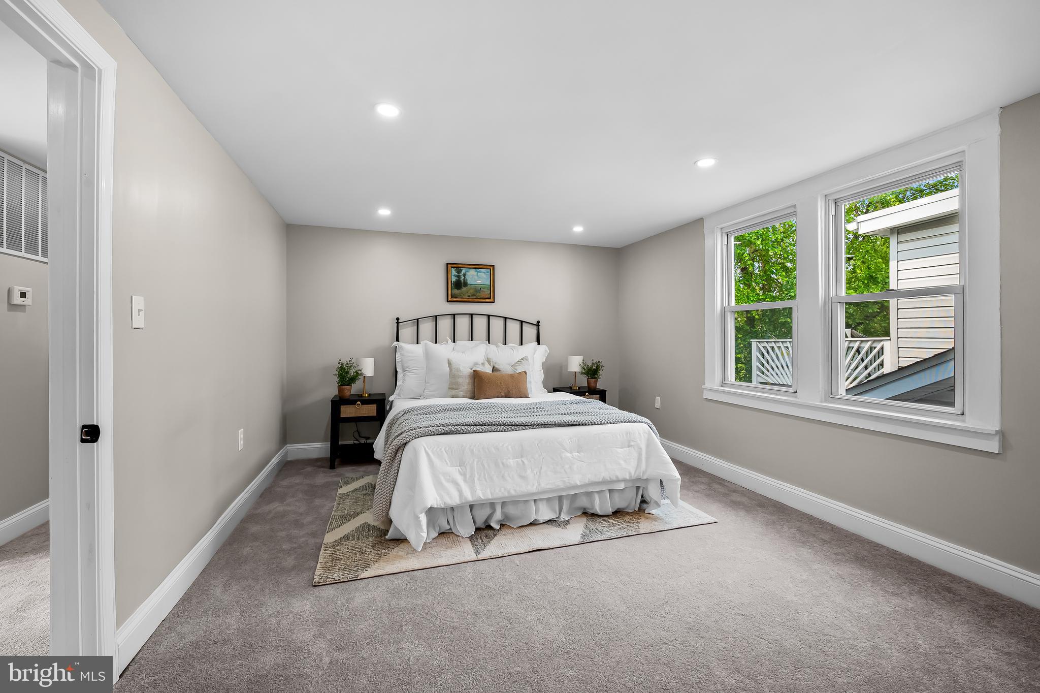 1402 W Old Cold Spring Ln