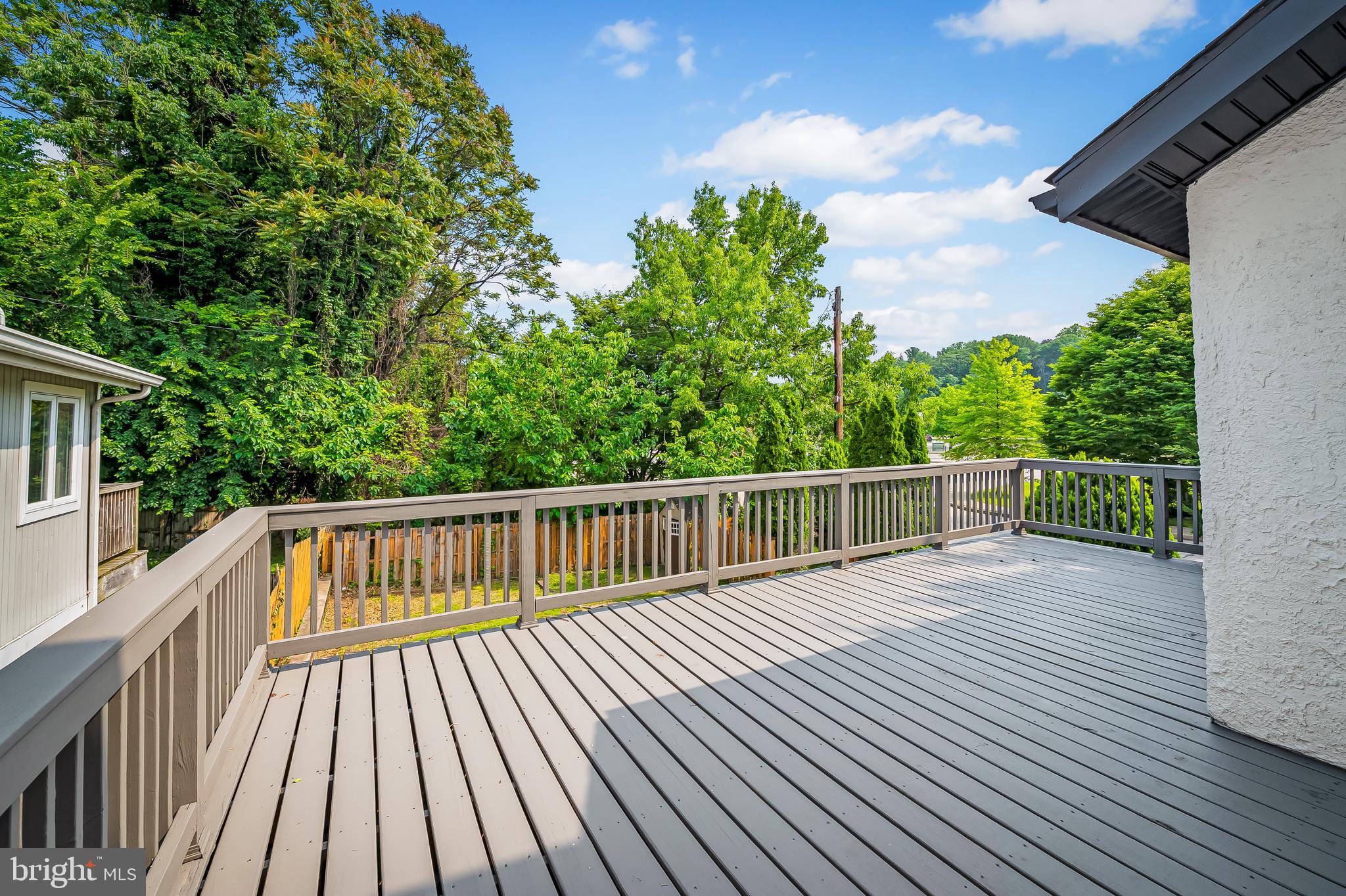 1402 W Old Cold Spring Ln