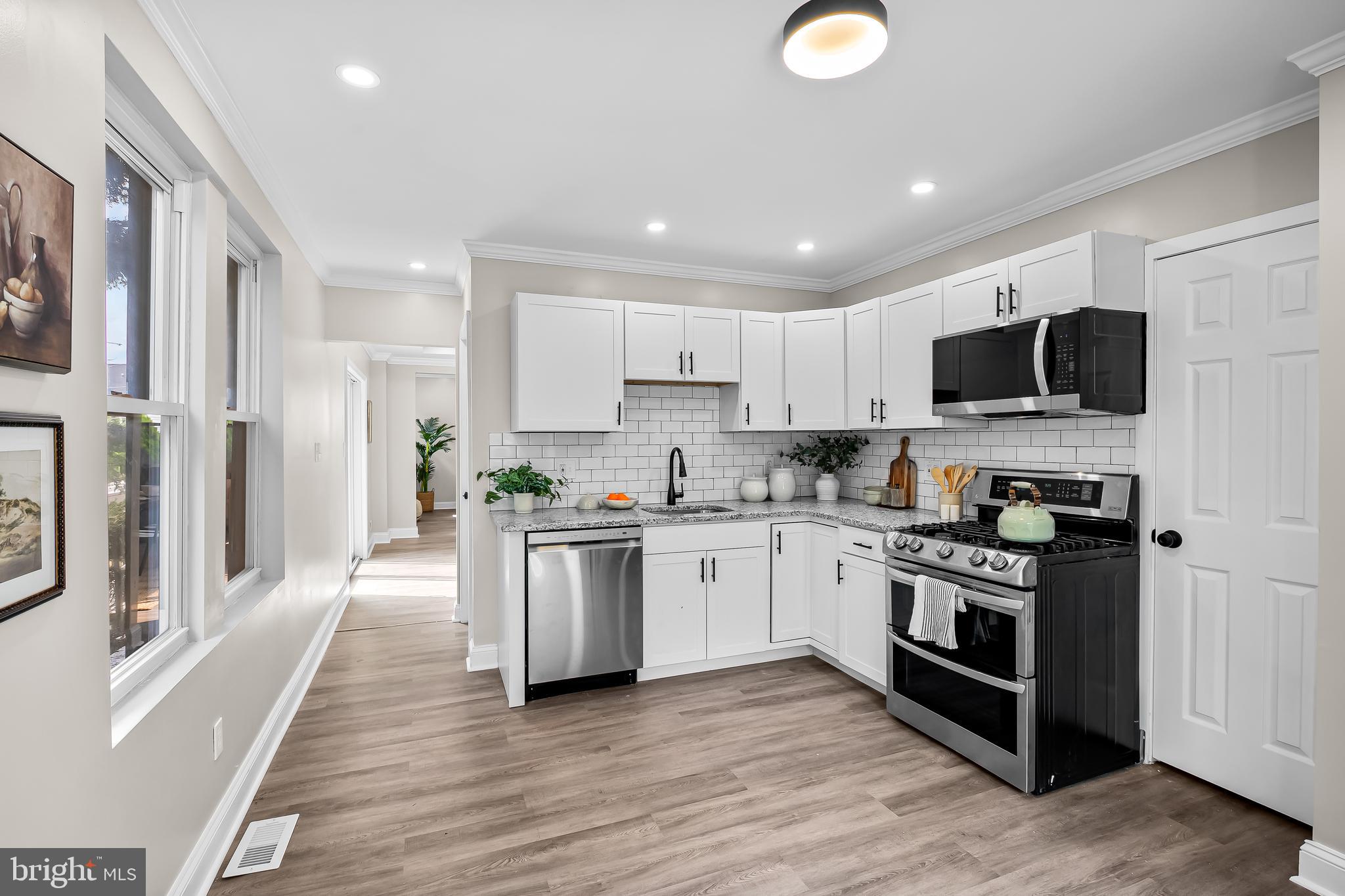 1402 W Old Cold Spring Ln