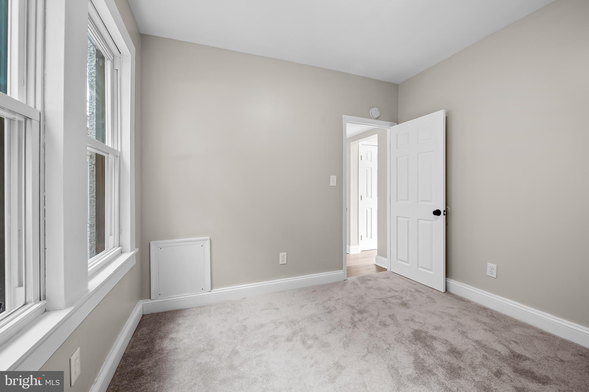 1402 W Old Cold Spring Ln