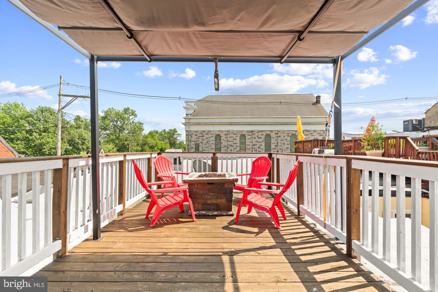 206 E Randall St