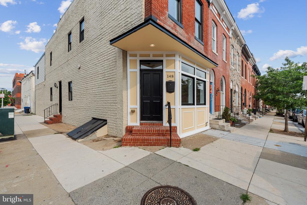 148 S East Ave