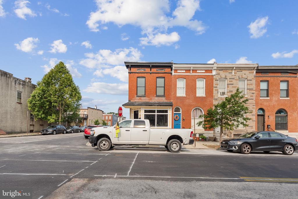 148 S East Ave