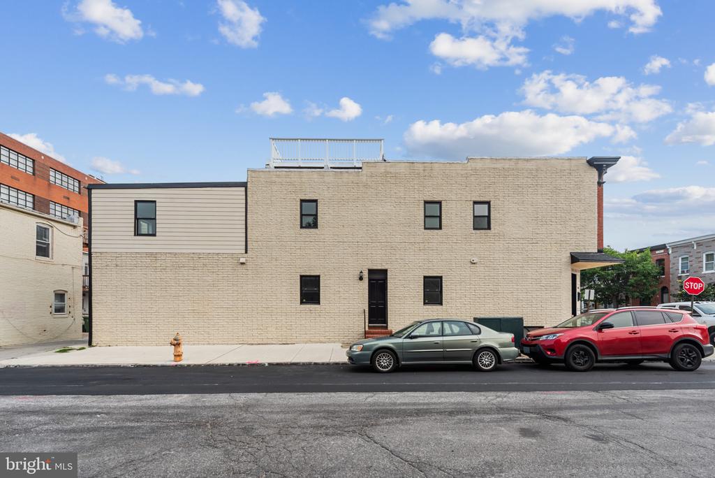 148 S East Ave
