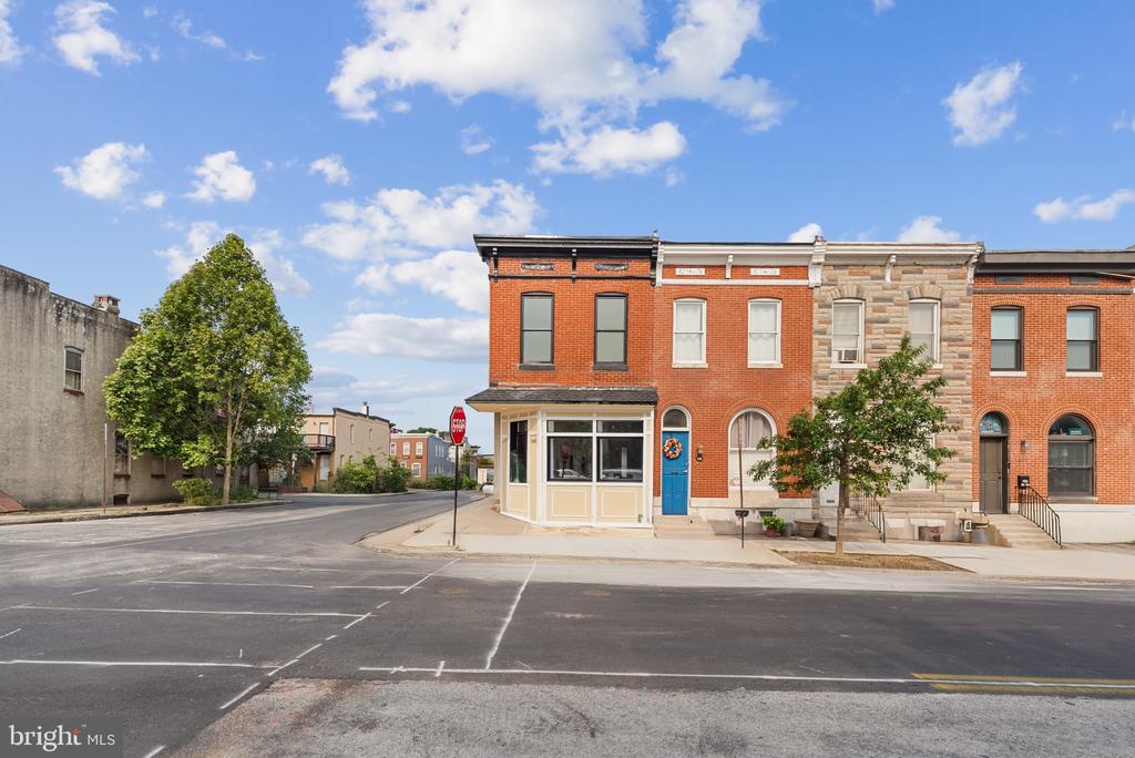 148 S East Ave