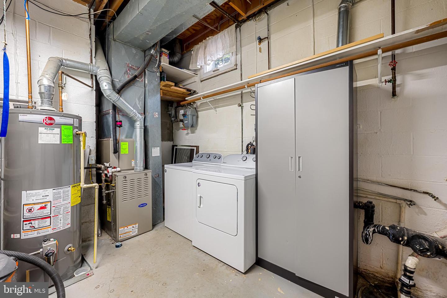 120 W Montgomery St