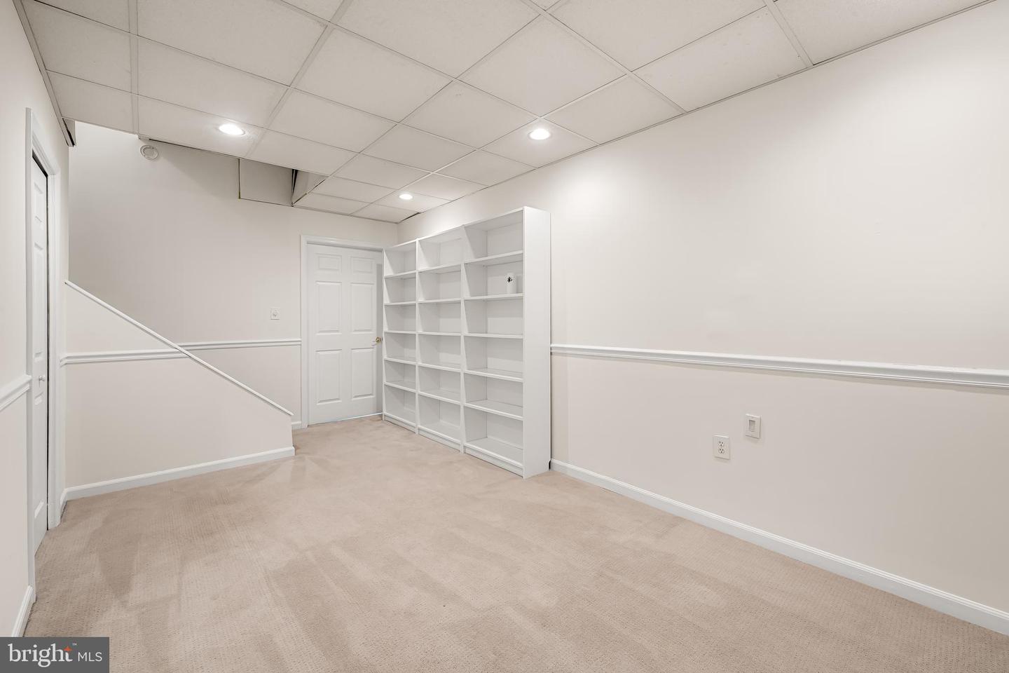 120 W Montgomery St