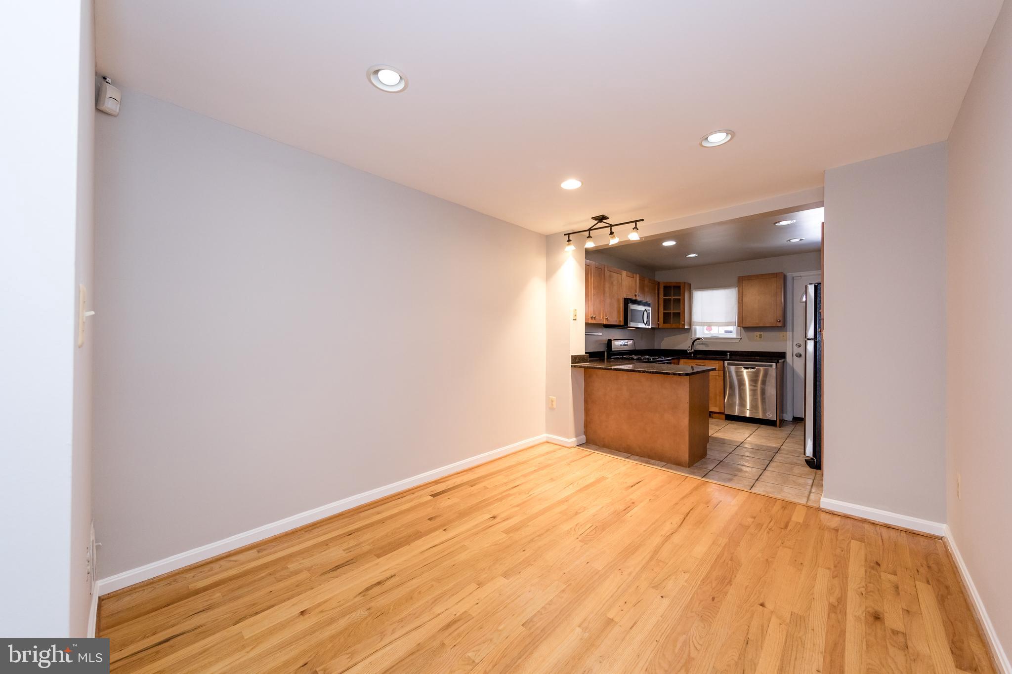 928 S BOULDIN STREET