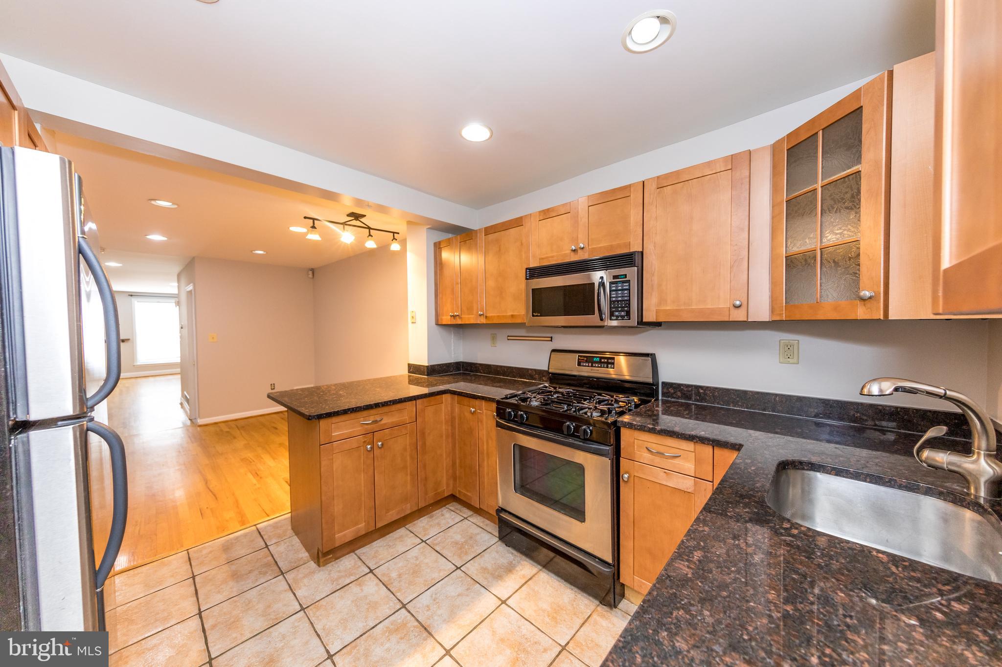 928 S BOULDIN STREET