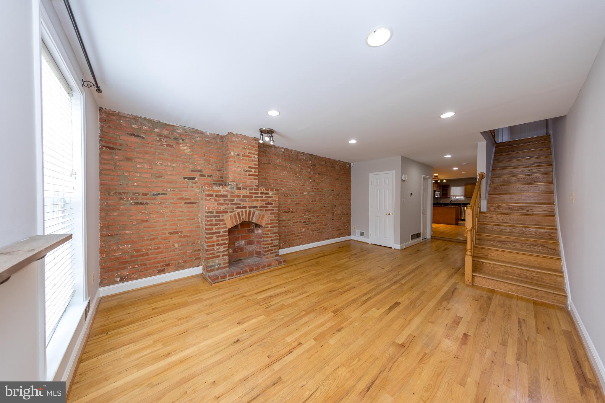 928 S BOULDIN STREET