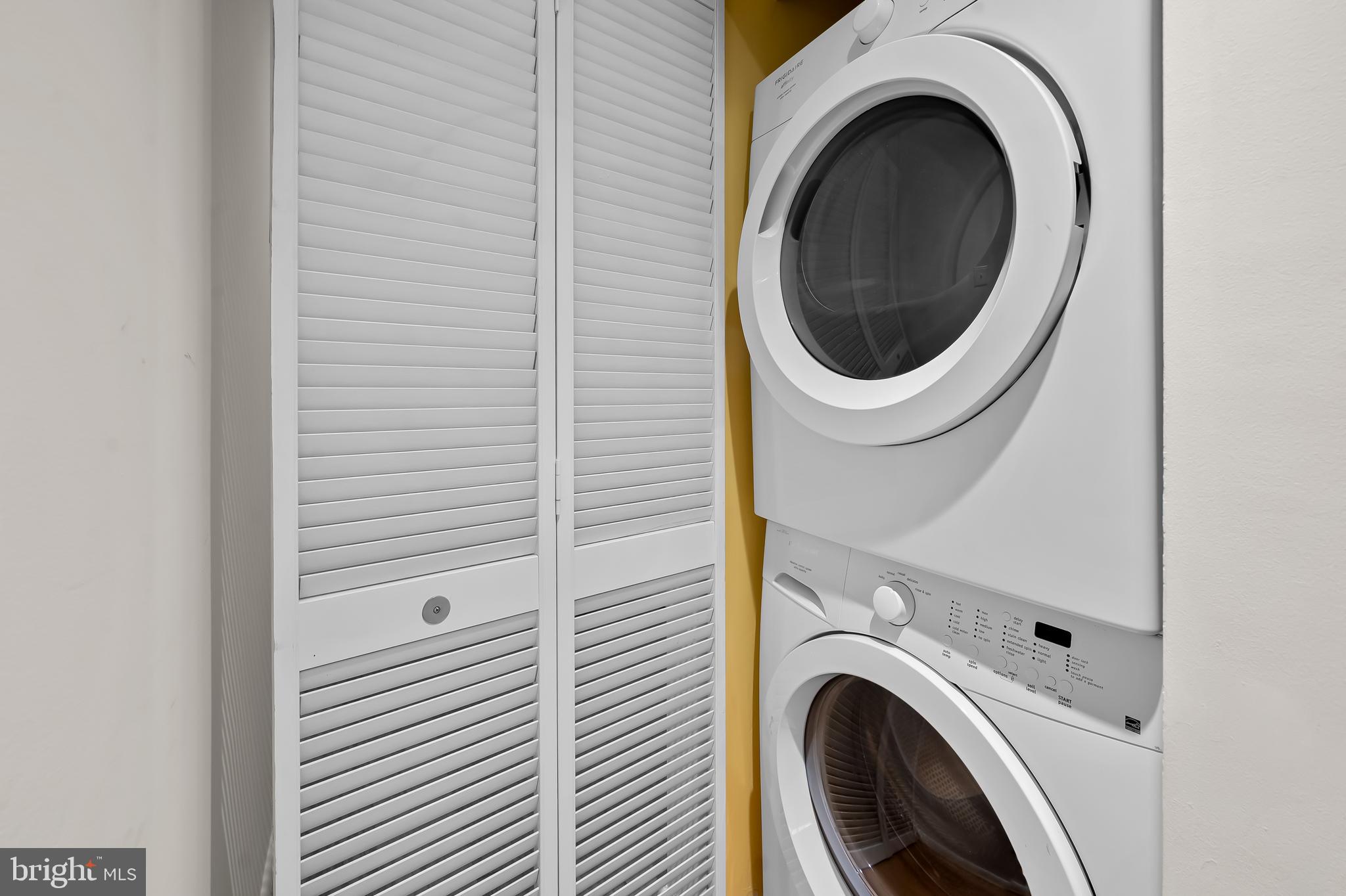 123 W BARRE ST W #402