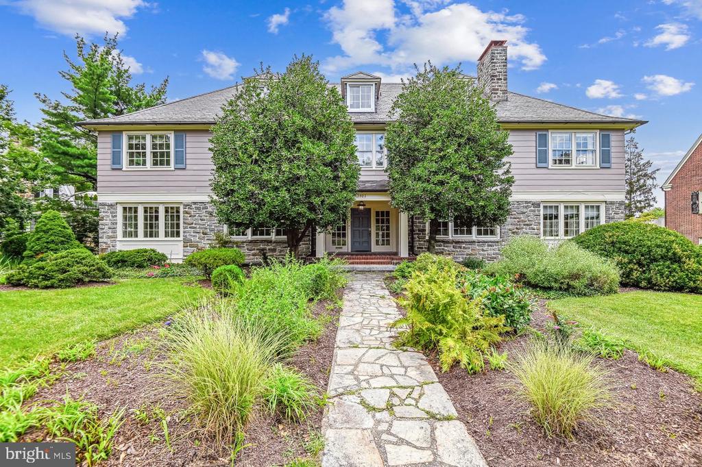 3923 JUNIPER ROAD