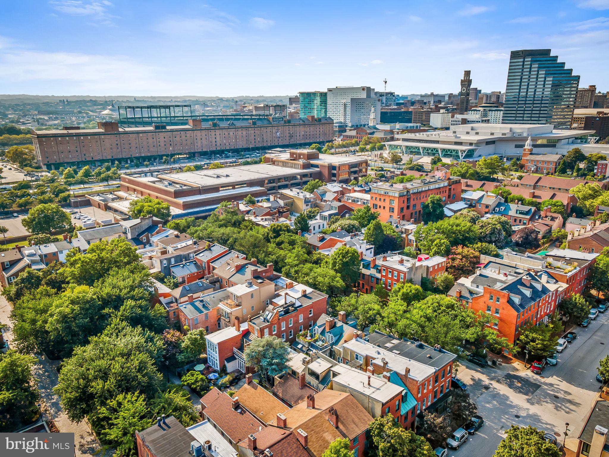 107 W LEE STREET
