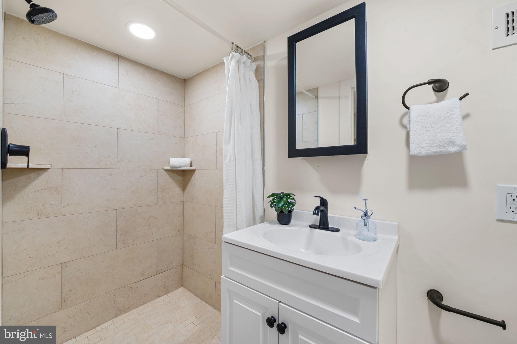 1724 S HANOVER STREET