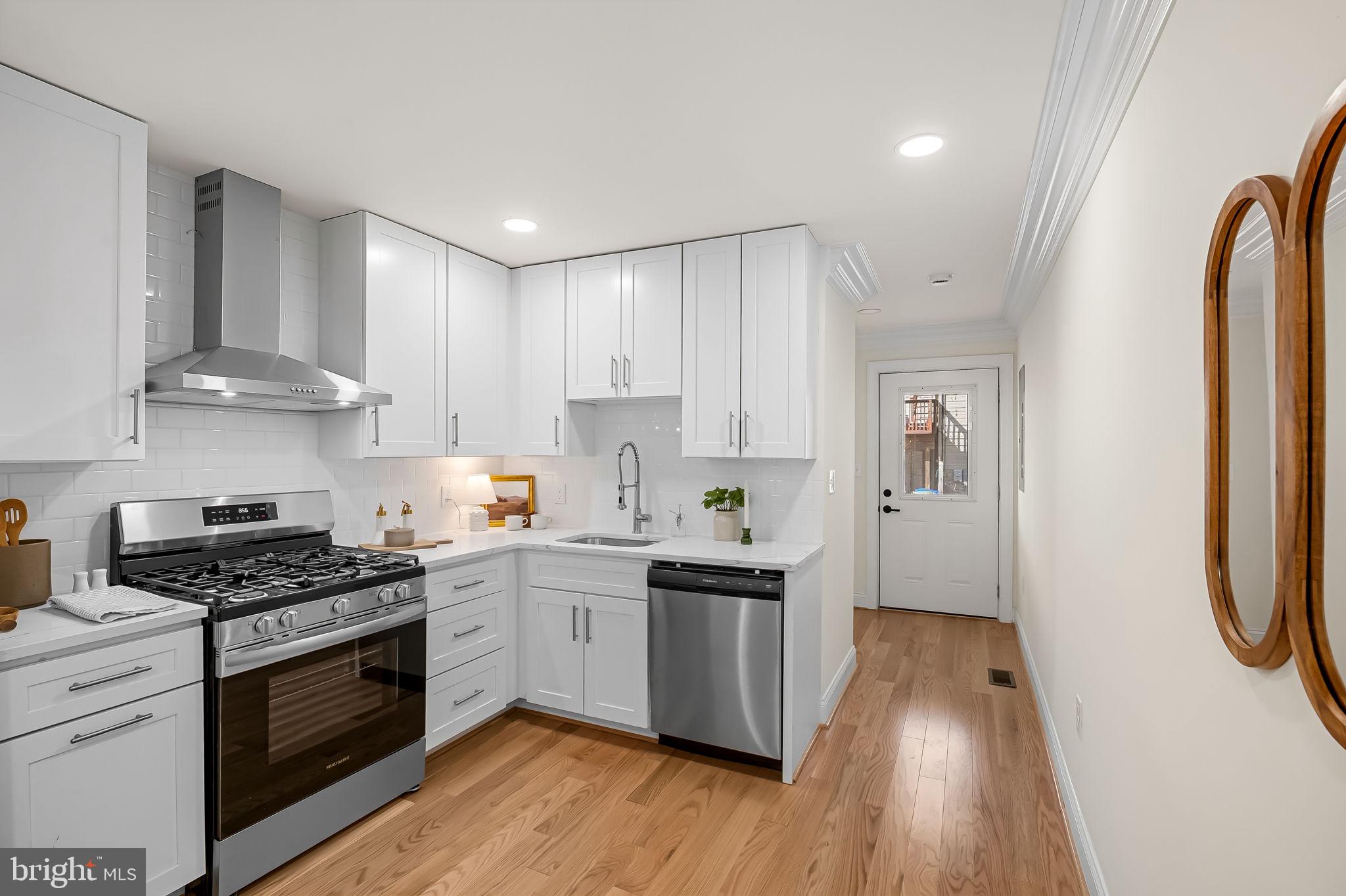 1724 S HANOVER STREET