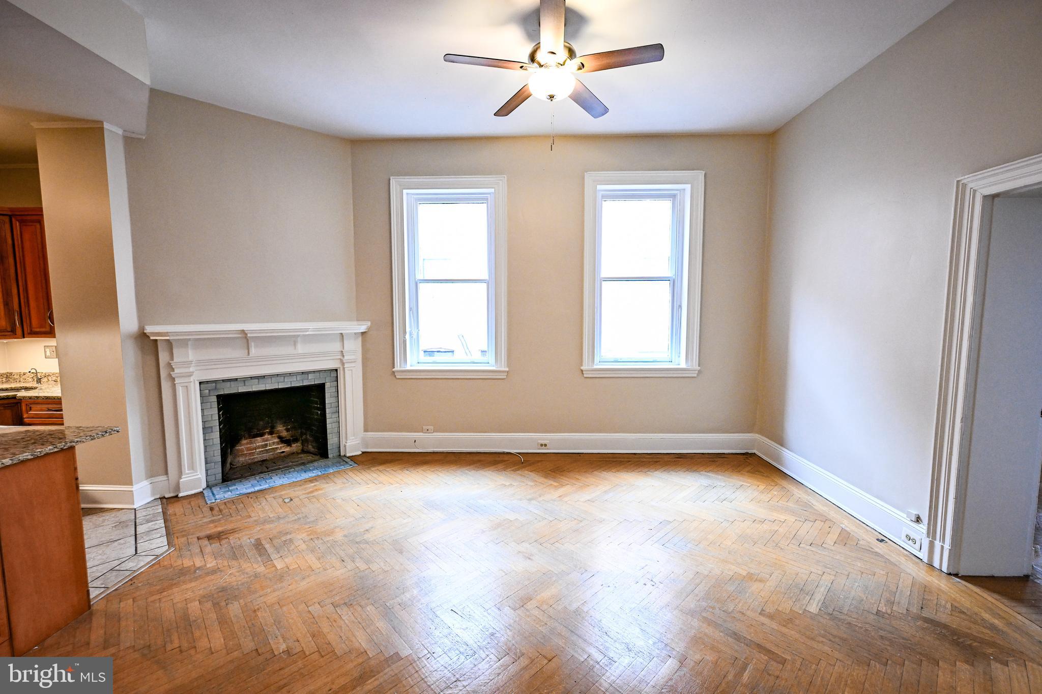 10 W MADISON STREET 21
