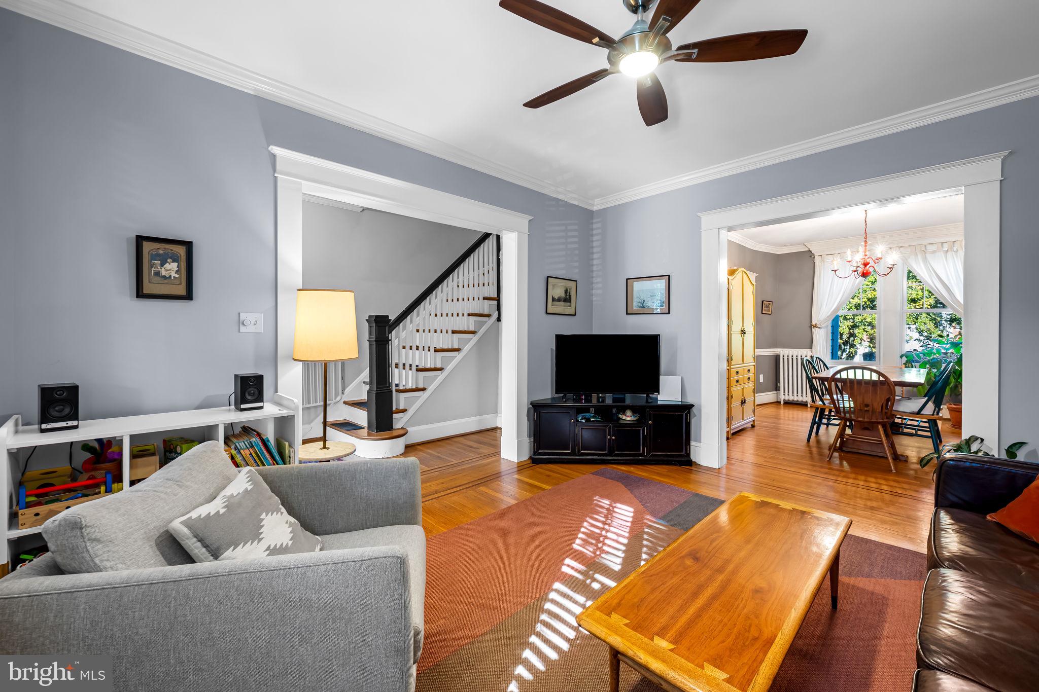 2917 CRESMONT AVENUE