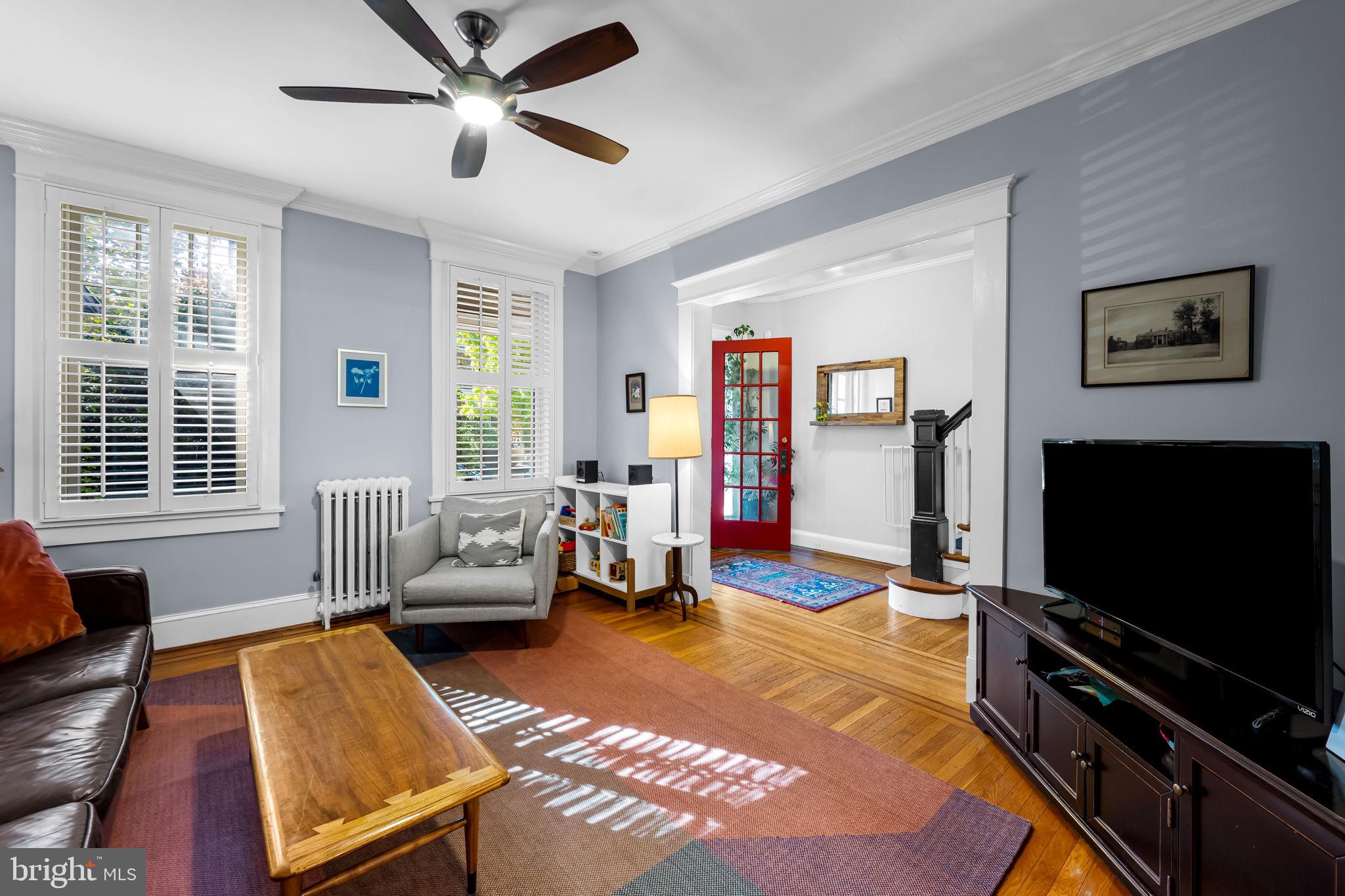 2917 CRESMONT AVENUE