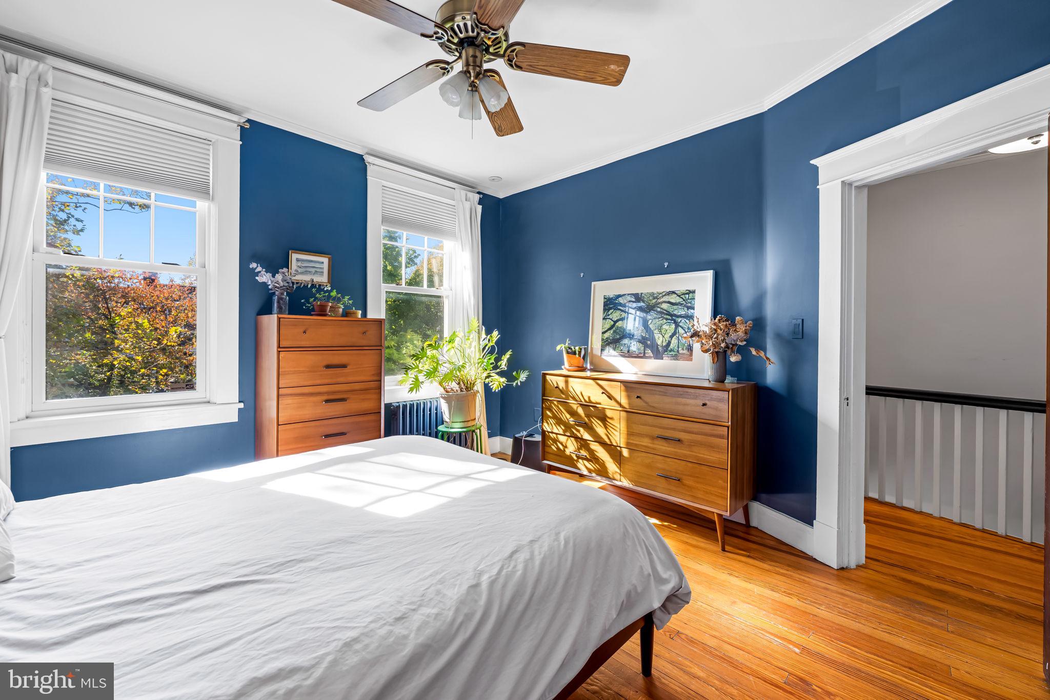 2917 CRESMONT AVENUE