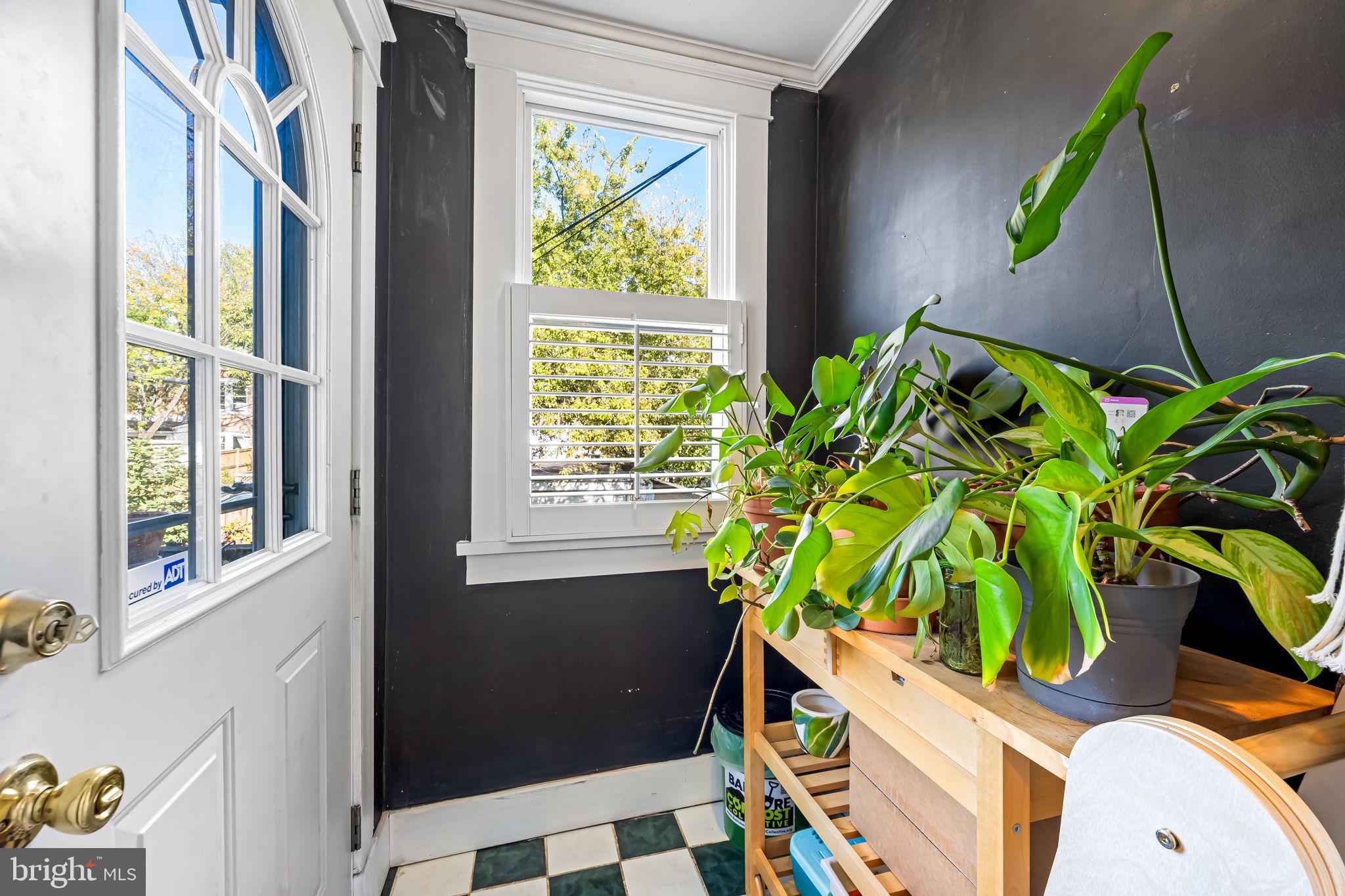 2917 CRESMONT AVENUE